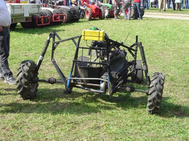 Comparing Ride-On Mowers and Push Mowers: Choosing the Perfect Lawn Tool for Your Yard Needs