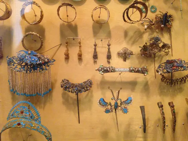 Decorative Clay Christmas Ornaments Enhance Tree Appearance