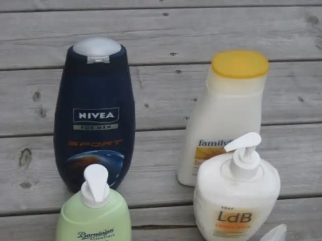 Frequency of Hair Washing: A Look at the Ideal Routine