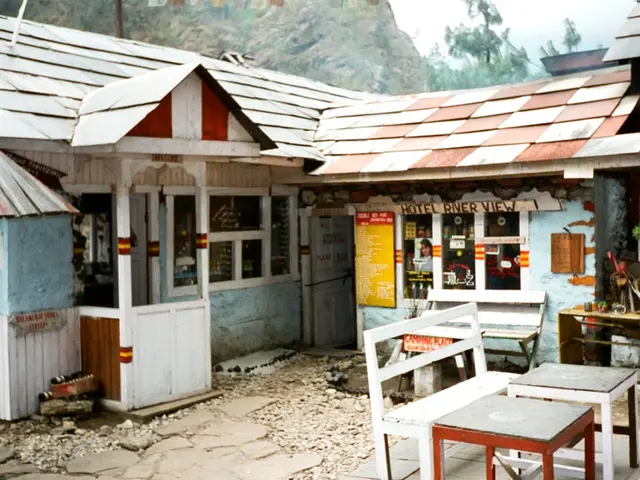 Splendid five-acre land situated in the most charming Leicestershire village