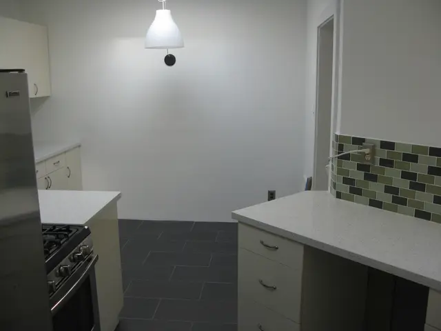 Cost of Replacing Kitchen Unit Doors: An Overview of Expected Expenses