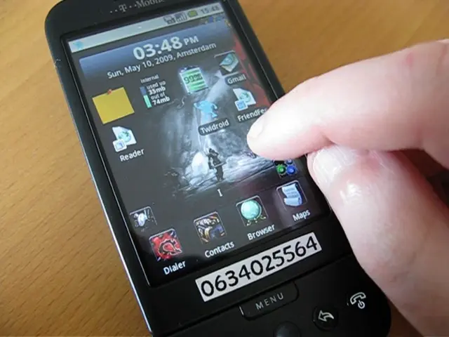 WhatsApp: Who has stored my contacts?