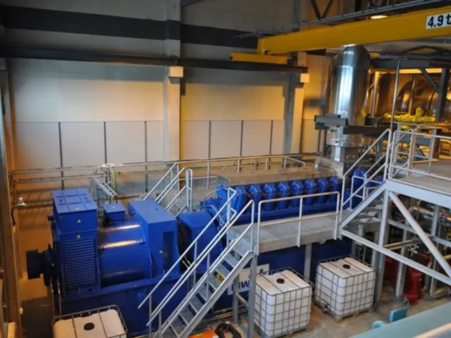 Luxury yacht manufacturer, Azimut, introduces a 98-foot model featuring an upper deck infinity pool