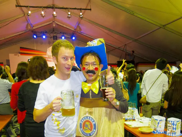 Comedian Jochen Prang brings back his solo act to Vauban Island for onstage performance