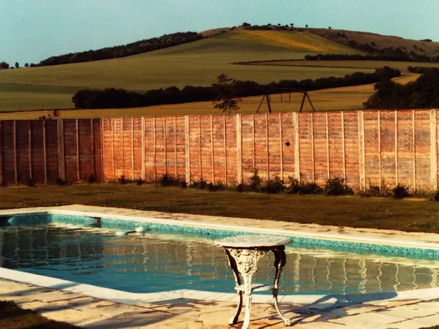 Essential Pool Safety Recommendations for a Safer Home Setting – A Must-Know for All Homeowners