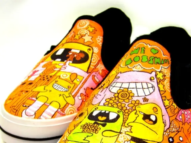 Discount of 20% on Xero Shoes' latest barefoot designs for hiking and running, offering a more...