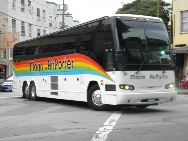 Harderstraße will be traversed once more on the 16th of September, according to lines 10 and 11.