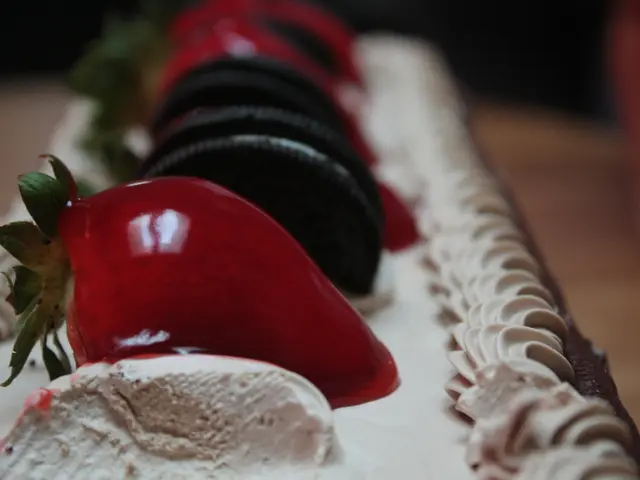 Swift Apple Pie Bake with Grandma's Preferred Seasoning - Speedy Oven-Ready Recipe