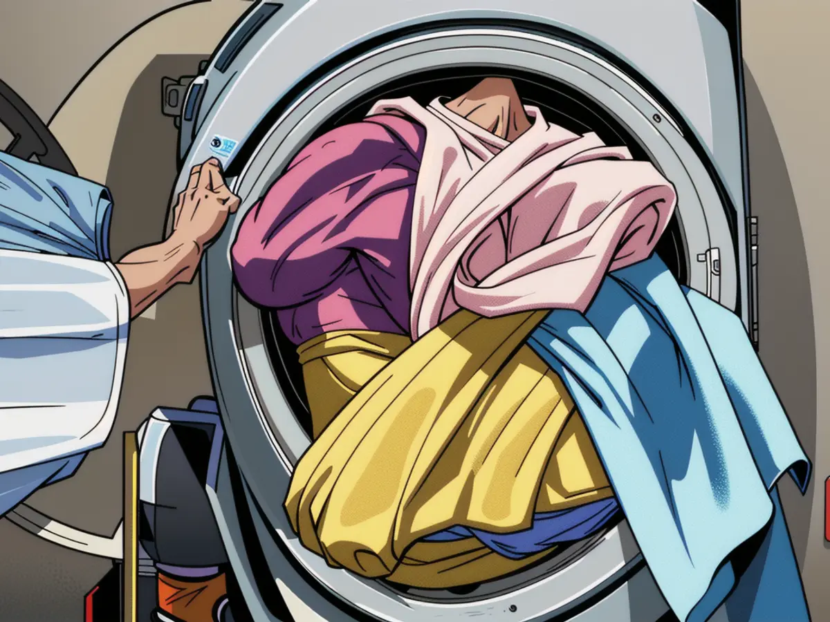 Is it Advisable to Launder Towels and Bed Sheets Together?